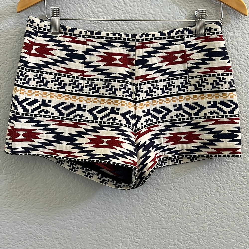 Zara Aztec Print Short